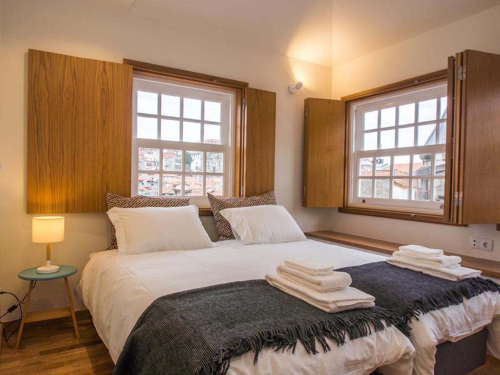 Belomont6 Apartments Porto Bagian luar foto
